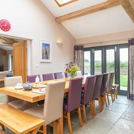 Holiday home Brockram Barn